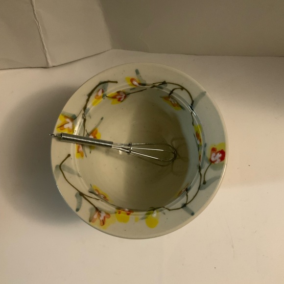 Mixing Bowl - Picture 2 of 9